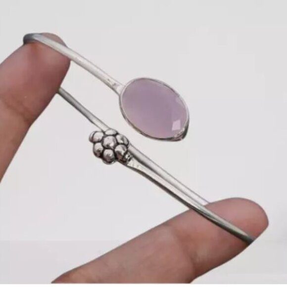 NWOT Pink Chalcedony Art Piece 925 Silver Plated Bangle/Bracelet of Free Size - Picture 2 of 16